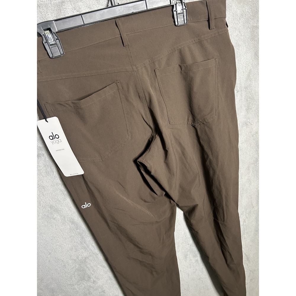 ALO Yoga Men's Day and Night Pants 34L Straight Leg Espresso Brown 34x34